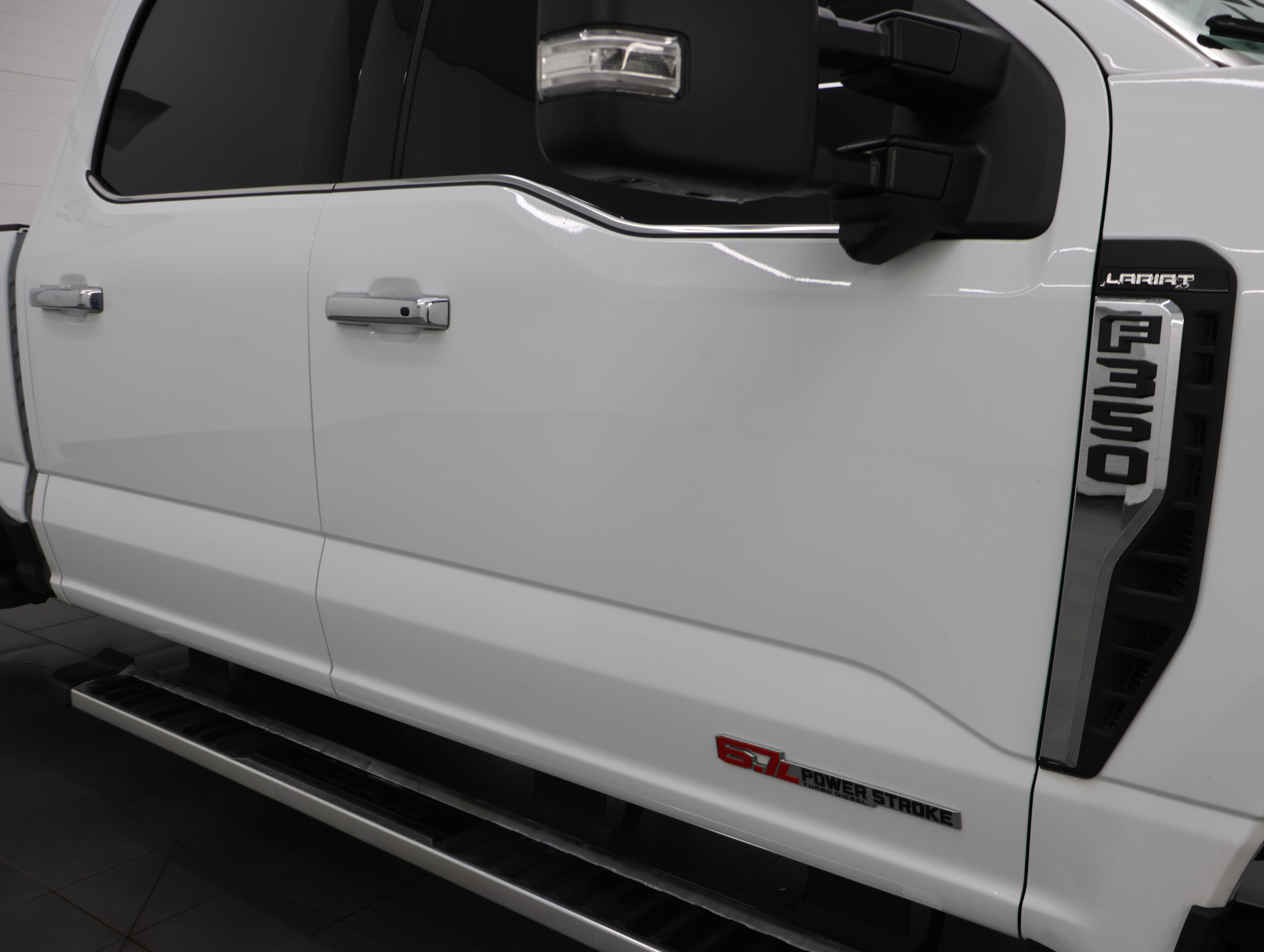 Used 2025 Ford F350 Lariat w/ Chrome Package AWD/4WD image 24