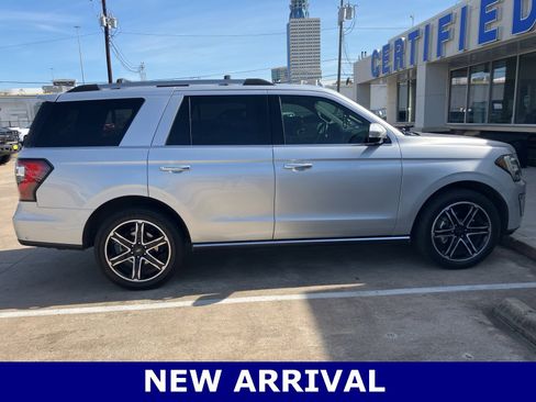 Used 2019 Ford Expedition Limited w/ Texas Edition Package image 7