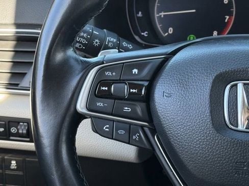 Used 2020 Honda Accord Touring image 14