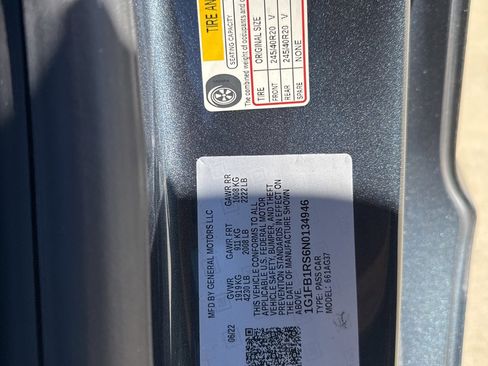 Used 2022 Chevrolet Camaro LT w/ RS Package image 9