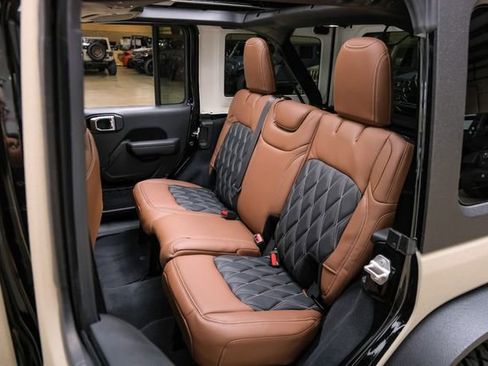 Used 2024 Jeep Wrangler Unlimited Sport AWD/4WD image 79