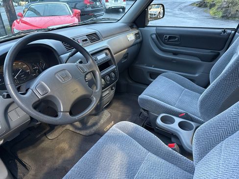 Used 1998 Honda CR-V LX image 33