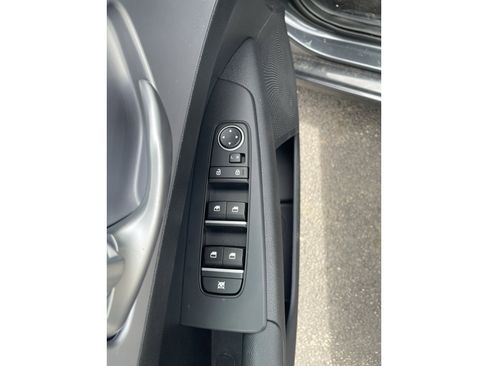 Used 2024 Kia Forte LX image 13