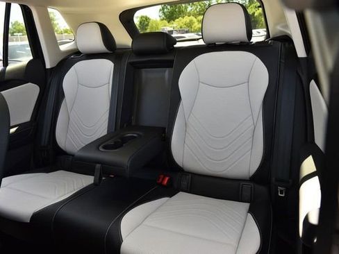 New 2026 Volkswagen Tiguan SE AWD/4WD image 22