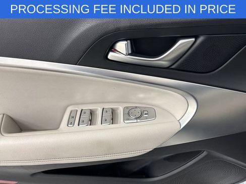 Used 2024 Genesis G70 2.5T AWD/4WD image 5