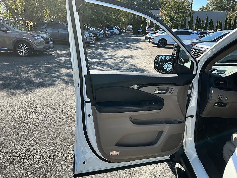 Used 2021 Honda Pilot Elite image 11