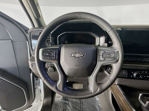 Used 2025 Chevrolet Silverado 1500 RST w/ Convenience Package II AWD/4WD image 11