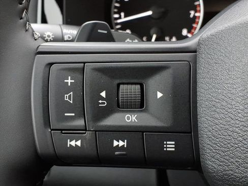 New 2026 Nissan Pathfinder SV image 20