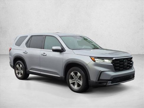 Used 2024 Honda Pilot EX-L image 3