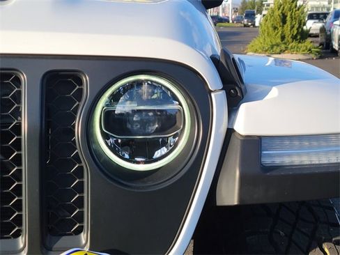 Used 2021 Jeep Gladiator Mojave image 9