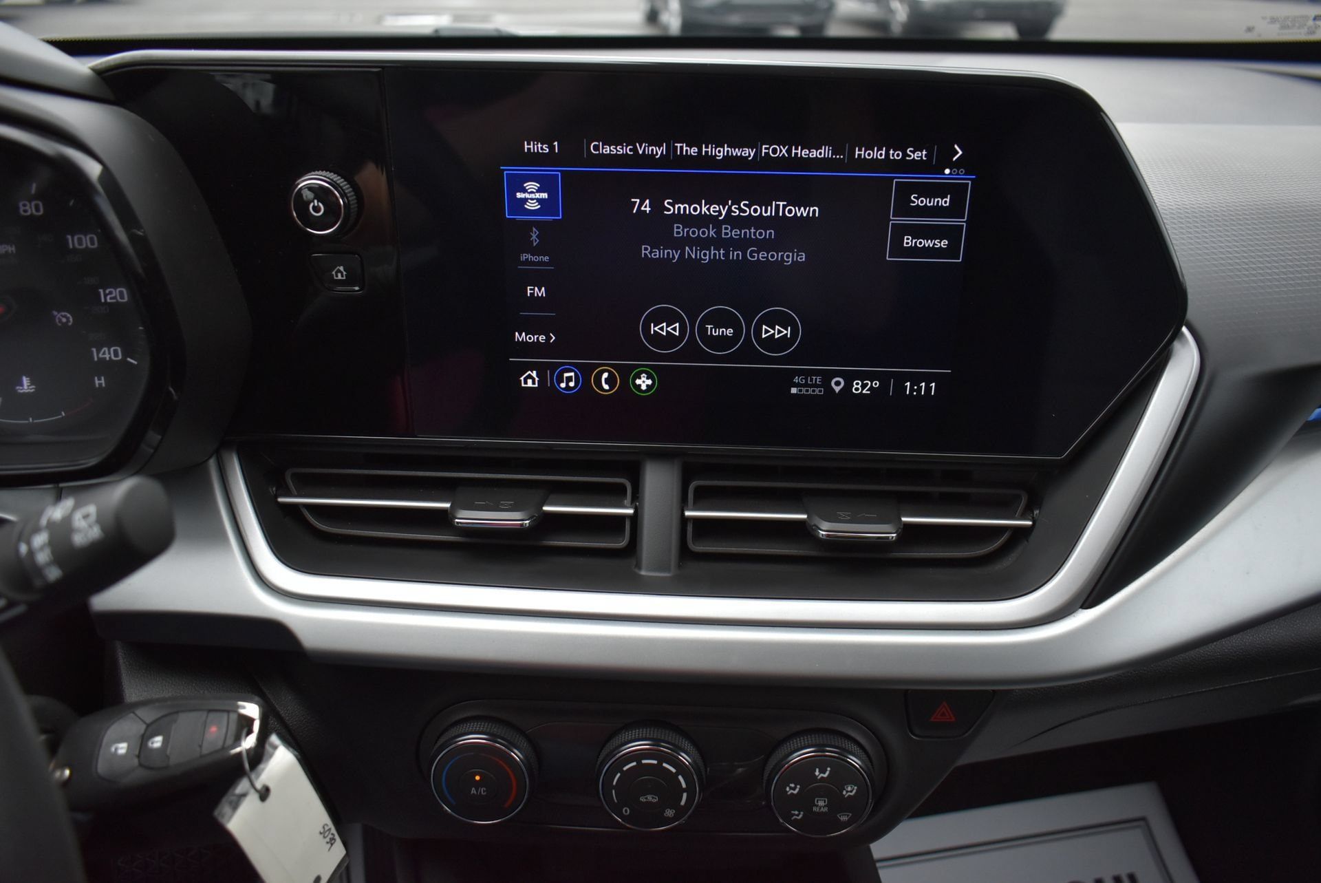 Used 2024 Chevrolet Trax LS FWD image 24