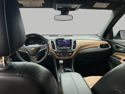 Used 2023 Chevrolet Equinox Premier AWD/4WD image 22