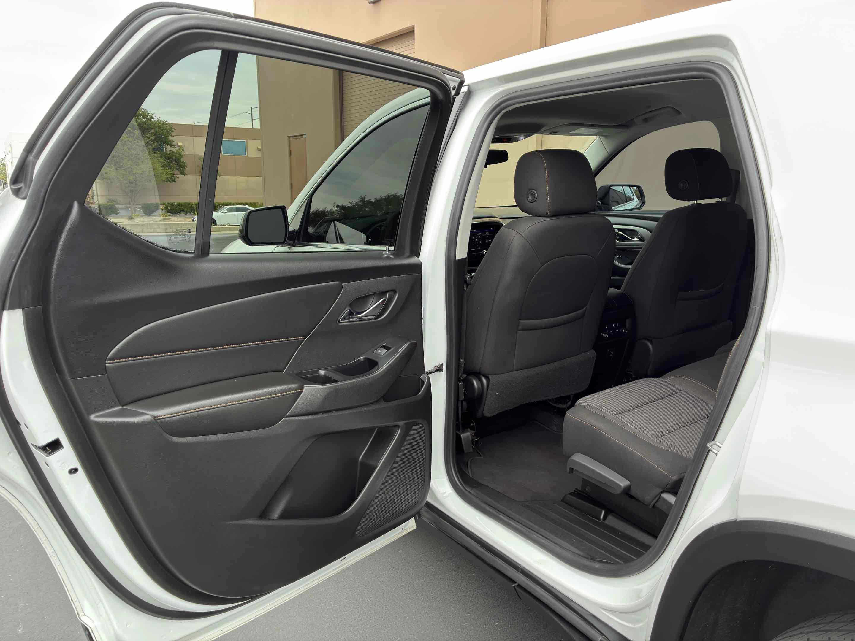 Used 2020 Chevrolet Traverse LS FWD image 46