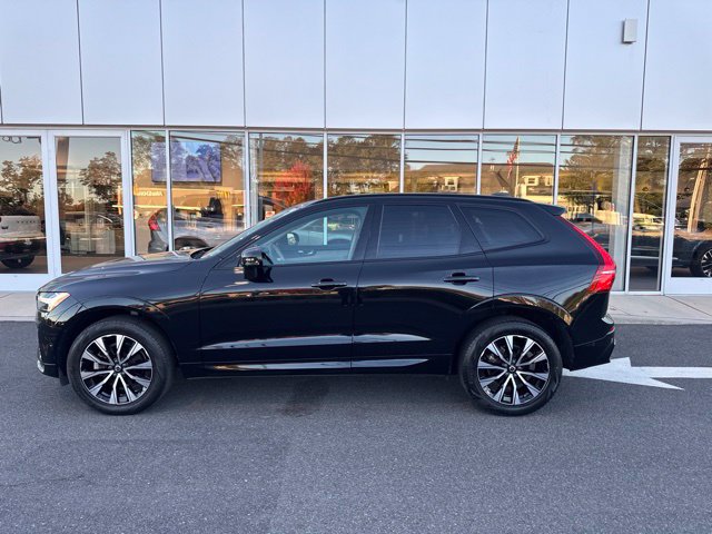 Used 2024 Volvo XC60 B5 Plus w/ Climate Package AWD/4WD image 2