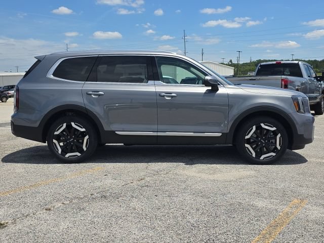 Used 2025 Kia Telluride EX w/ EX Captain's Chair Package FWD image 6