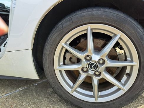 Used 2016 MAZDA MX-5 Miata Sport RWD image 19