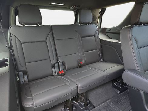Used 2025 GMC Yukon Denali w/ Denali Reserve Package AWD/4WD image 13