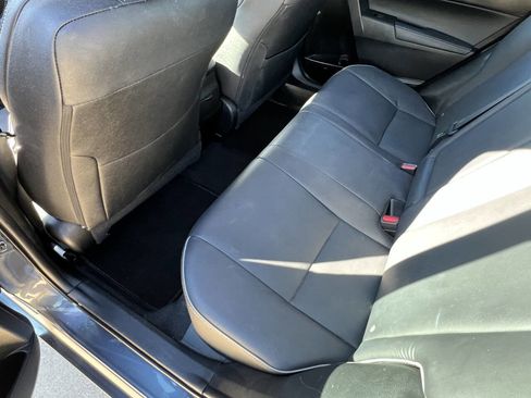 Used 2016 Toyota Corolla S Premium image 22