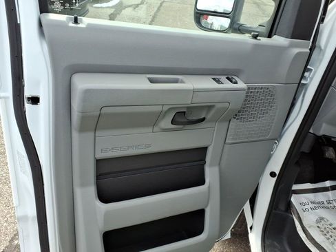 New 2026 Ford E-350 and Econoline 350 Super Duty w/ Power Equipment Group RWD image 9