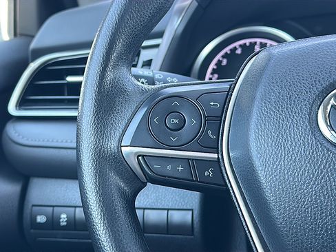 Used 2024 Toyota Camry LE image 28