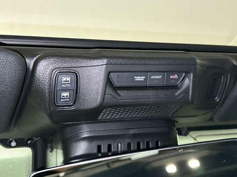 Used 2024 Jeep Wrangler High Altitude AWD/4WD image 30
