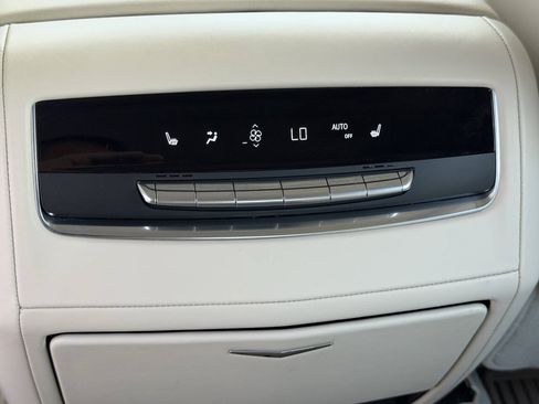 Used 2024 Cadillac Escalade Sport Platinum AWD/4WD image 21