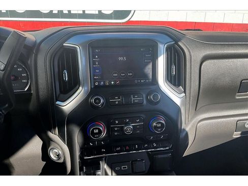 Used 2022 Chevrolet Silverado 1500 LT Trail Boss w/ LT Trail Boss Premium Package image 7