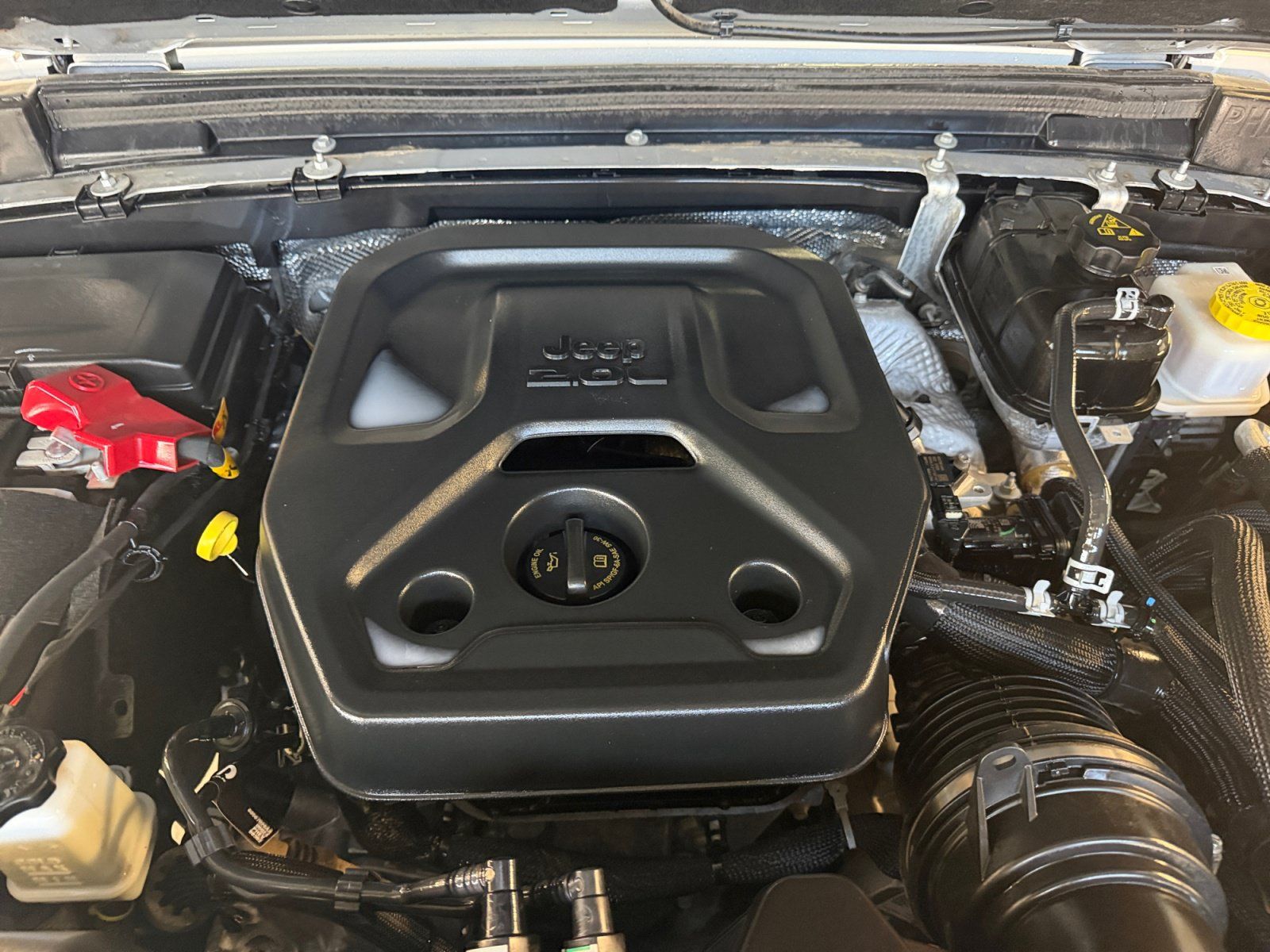 Used 2024 Jeep Wrangler Unlimited Rubicon 4xe AWD/4WD image 22