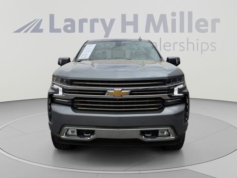 Used 2021 Chevrolet Silverado 1500 High Country w/ Technology Package AWD/4WD image 8