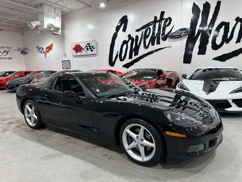 Used 2011 Chevrolet Corvette Coupe w/ 1LT RWD image 21