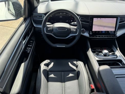 New 2026 Jeep Grand Wagoneer L Limited AWD/4WD image 14