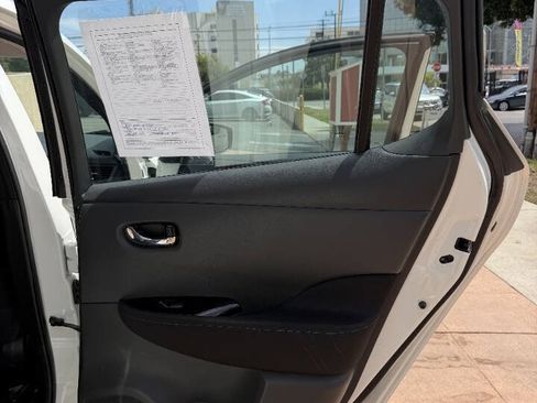 Used 2018 Nissan Leaf SV w/ SV All Weather Package FWD image 25