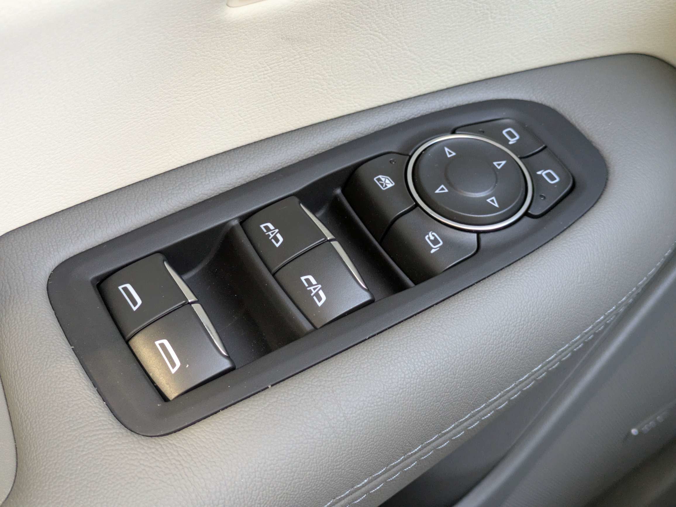 Used 2024 Cadillac XT5 Premium Luxury w/ Technology Package FWD image 20