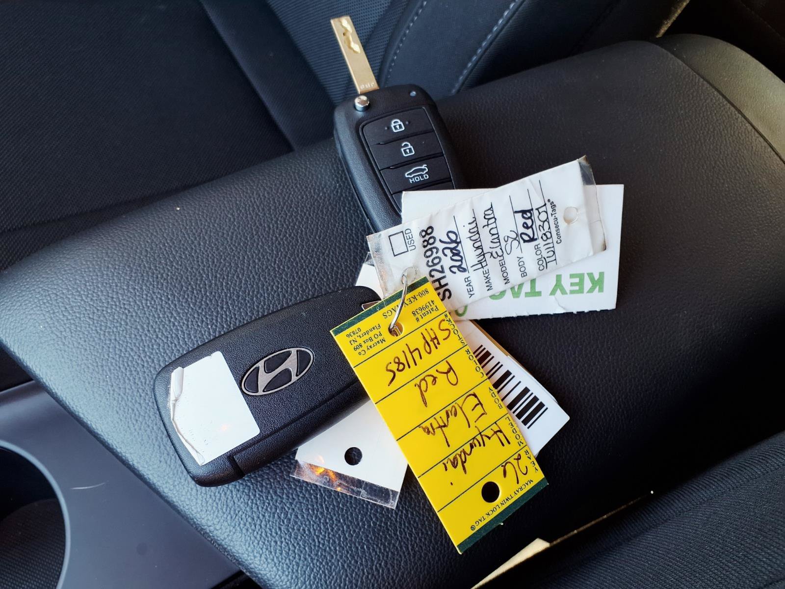 Certified 2026 Hyundai Elantra SE FWD image 24