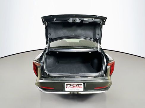 Used 2025 Kia K4 EX image 33