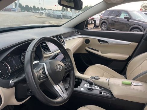 Used 2019 INFINITI QX50 Pure image 10