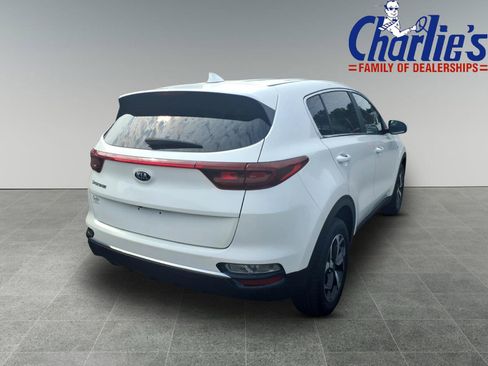 Used 2022 Kia Sportage LX AWD/4WD image 4