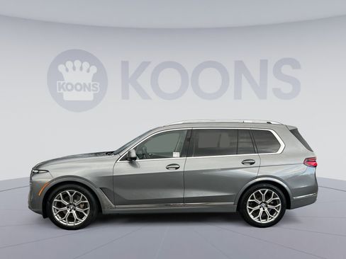Used 2023 BMW X7 xDrive40i w/ Premium Package image 2
