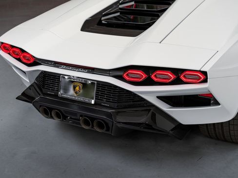 Used 2022 Lamborghini Aventador Countach AWD/4WD image 34