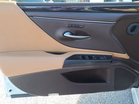 Used 2020 Lexus ES 350 w/ Premium Package image 13