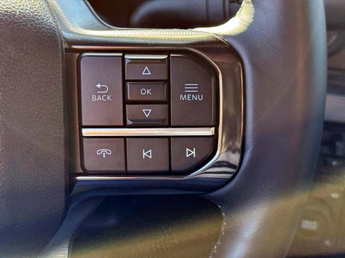 Used 2025 Ford F250 Platinum w/ FX4 Off-Road Package image 29