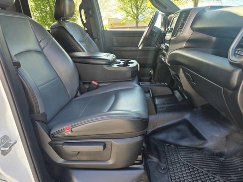 Used 2021 RAM 4500 Tradesman w/ Chrome Appearance Group image 23