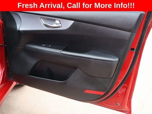Used 2022 Kia Forte LXS w/ LXS Technology Package FWD image 10