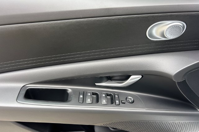 New 2026 Hyundai Elantra SE FWD image 10