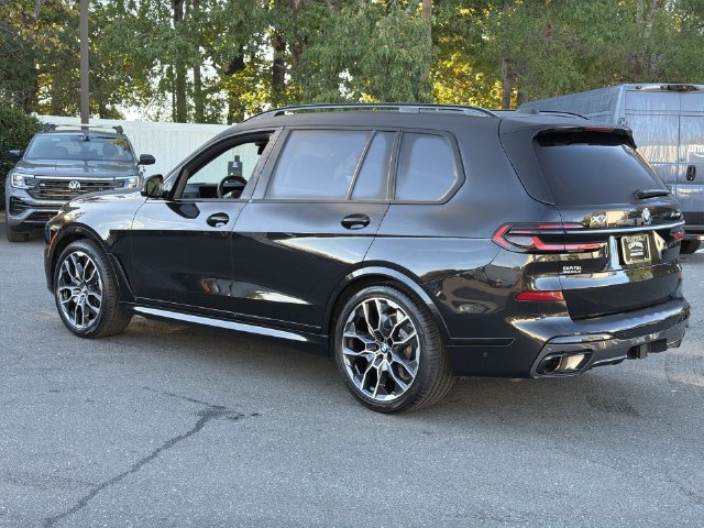 Used 2025 BMW X7 xDrive40i w/ M Sport Package AWD/4WD image 11