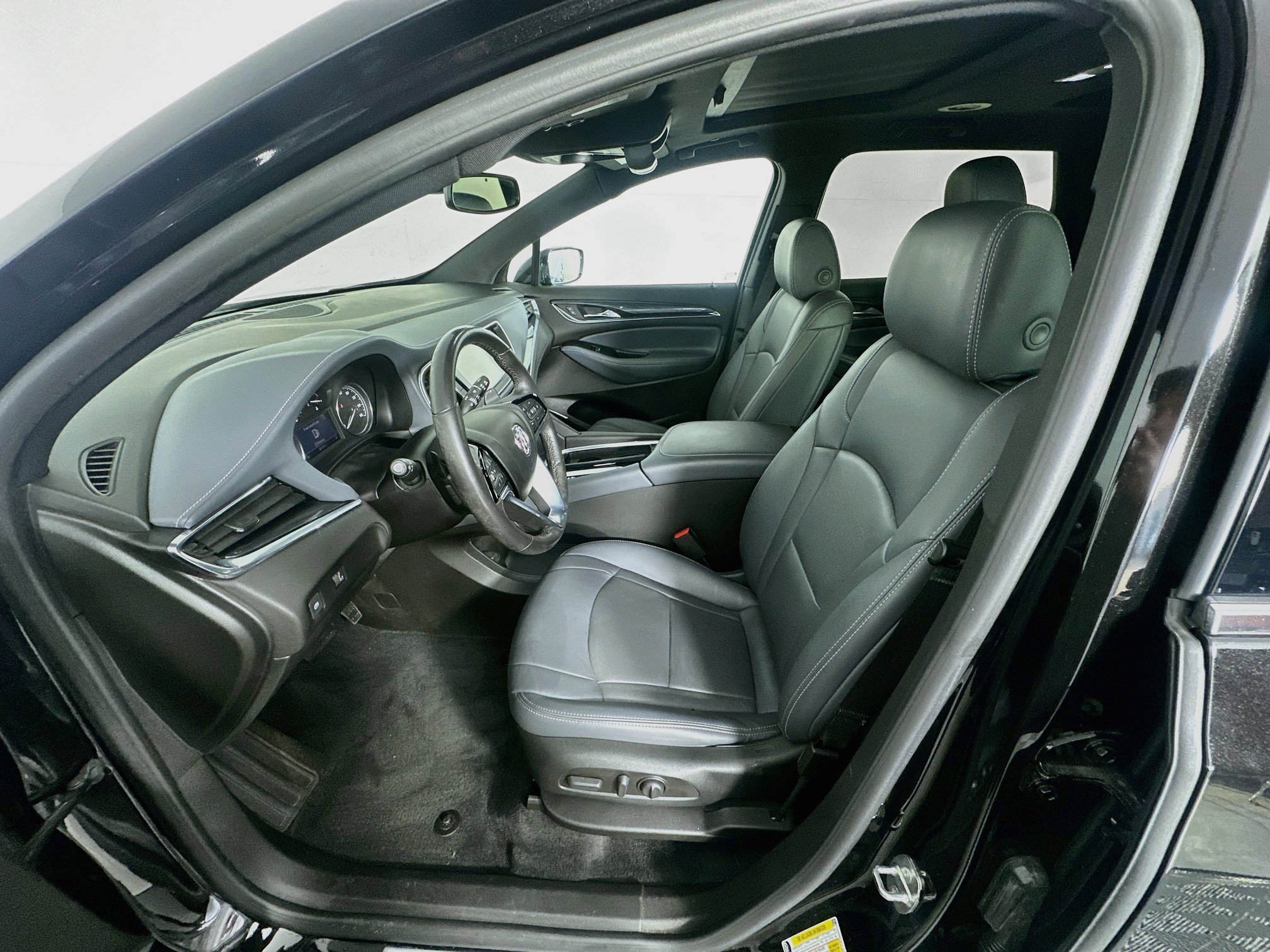 Used 2023 Buick Enclave Essence w/ Experience Buick Package FWD image 13