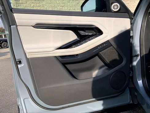 Used 2020 Land Rover Range Rover Evoque First Edition image 20