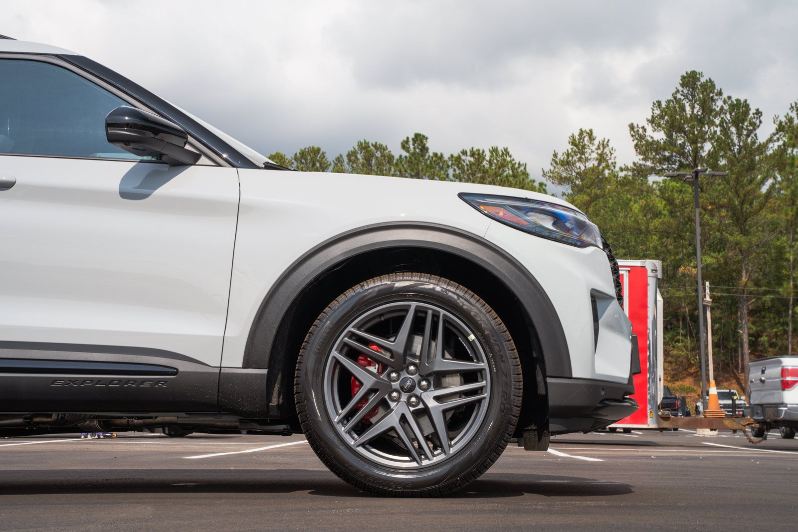 New 2027 Ford Explorer ST w/ Sun And Sound Package RWD image 6