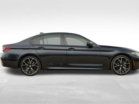 Used 2021 BMW 530e xDrive w/ Executive Package image 8