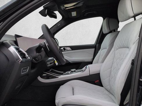 New 2026 BMW X7 xDrive40i image 4